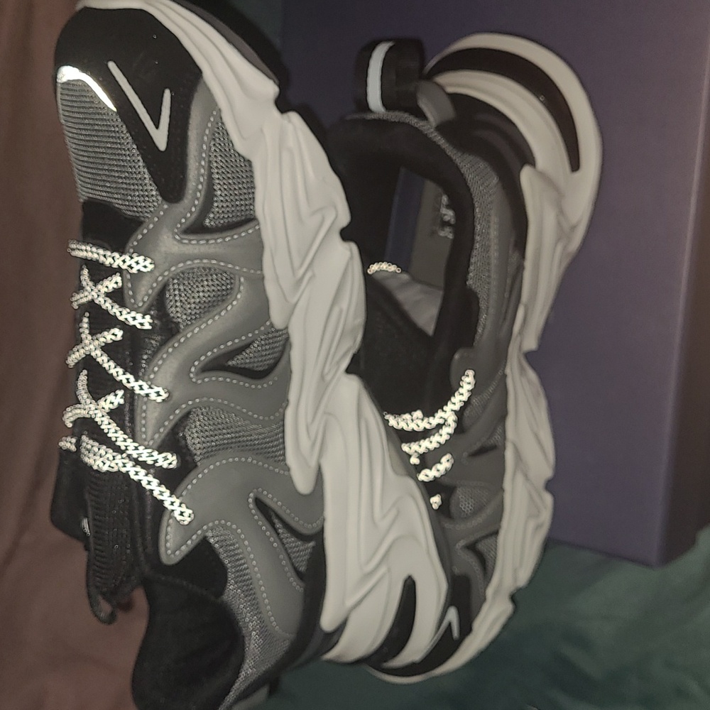 New Mazino Vortex size 7y equals 8.5 women's - Picture 5 of 11